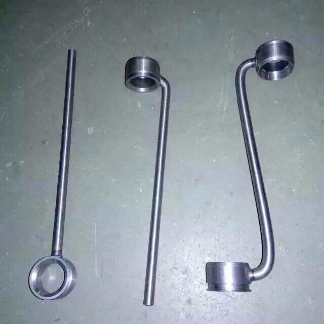 汽車連桿自動(dòng)送料點(diǎn)焊機(jī)